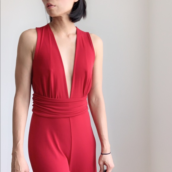 RED DEEP V FLARE JUMPSUIT - Picture 6 of 8